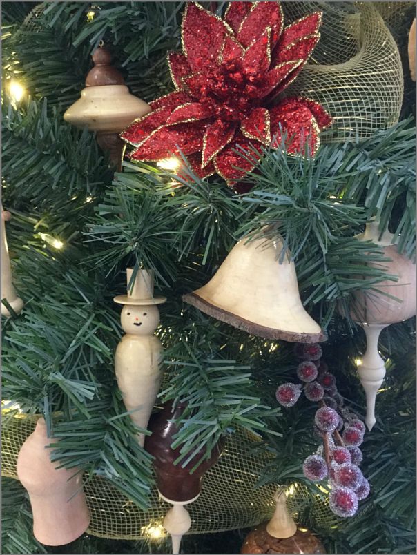 awa tree 2017 ornament 21